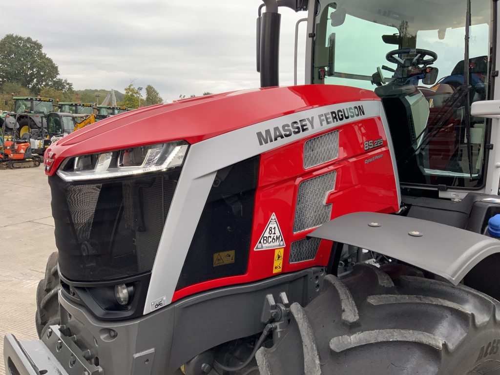 Massey Ferguson 8s.225 Dyna E Power Tractor (ST24558)