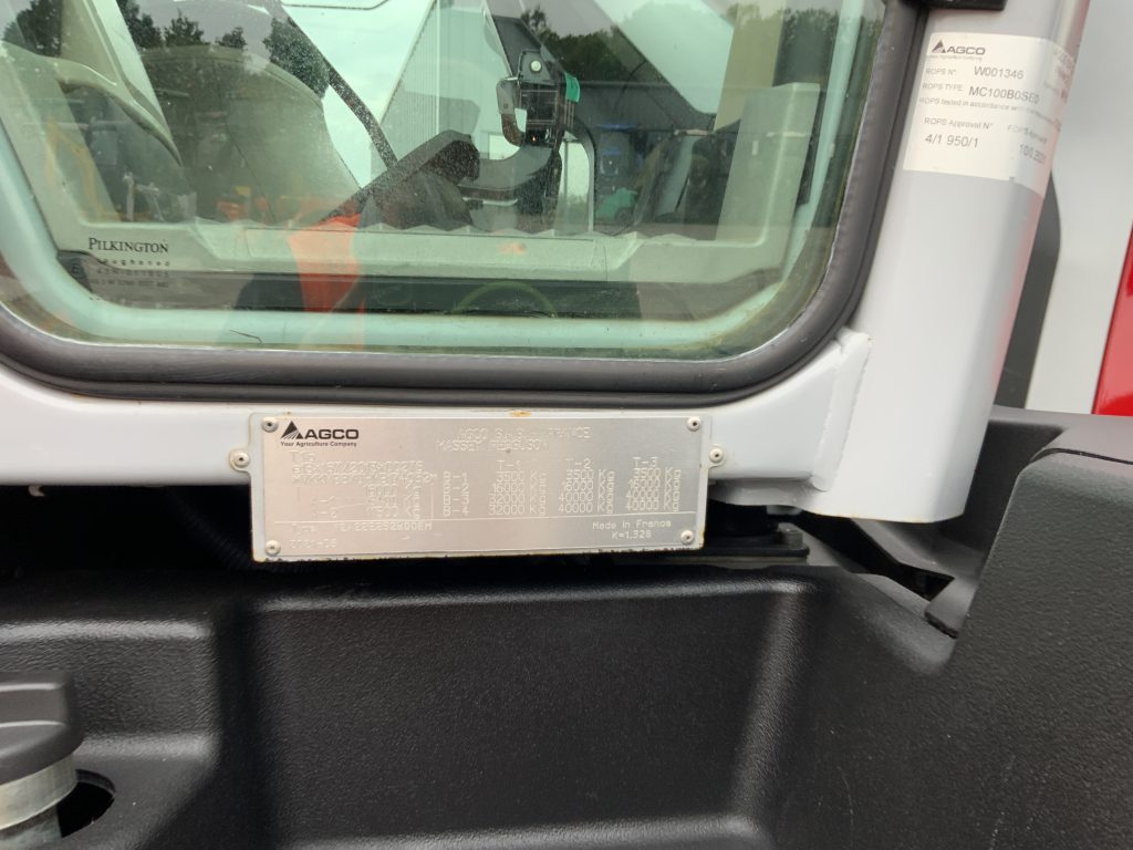 Massey Ferguson 8s.225 Dyna E Power Tractor (ST24558)