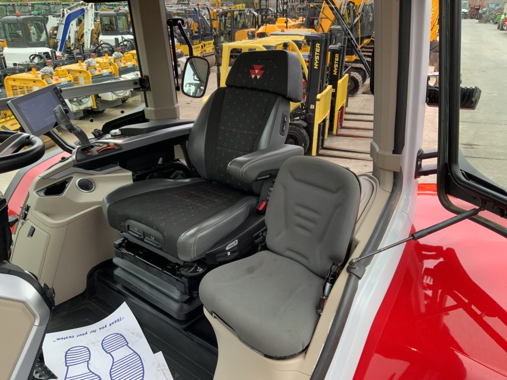 Massey Ferguson 8s.225 Dyna E Power Tractor (ST24558)