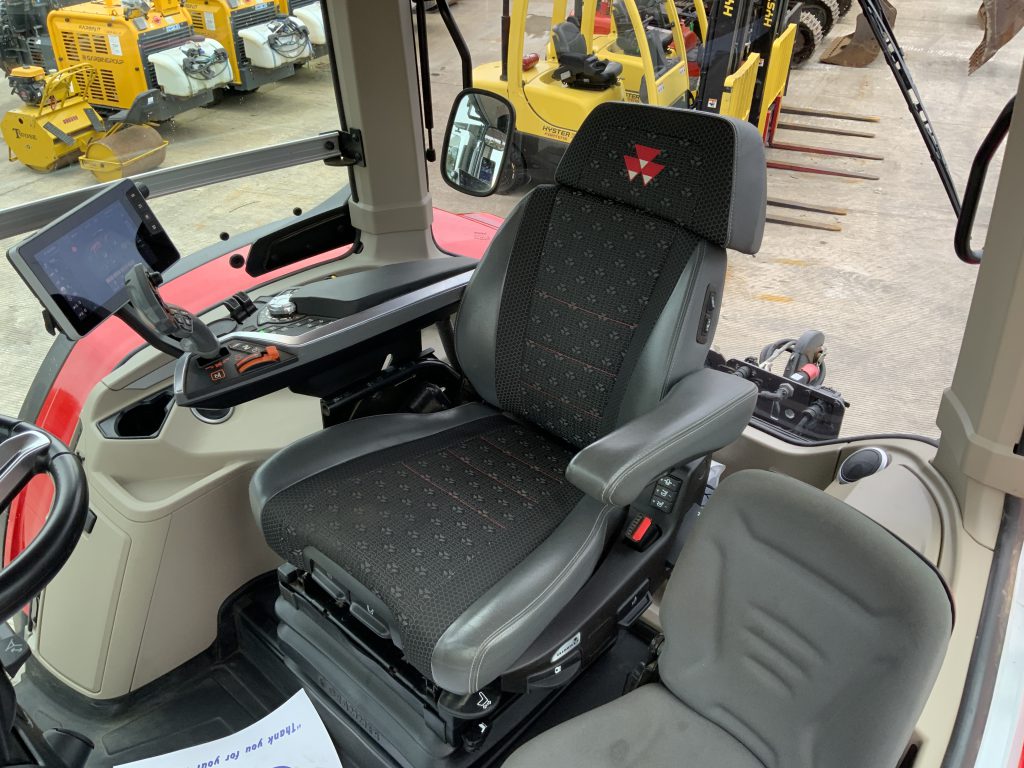 Massey Ferguson 8s.225 Dyna E Power Tractor (ST24558)