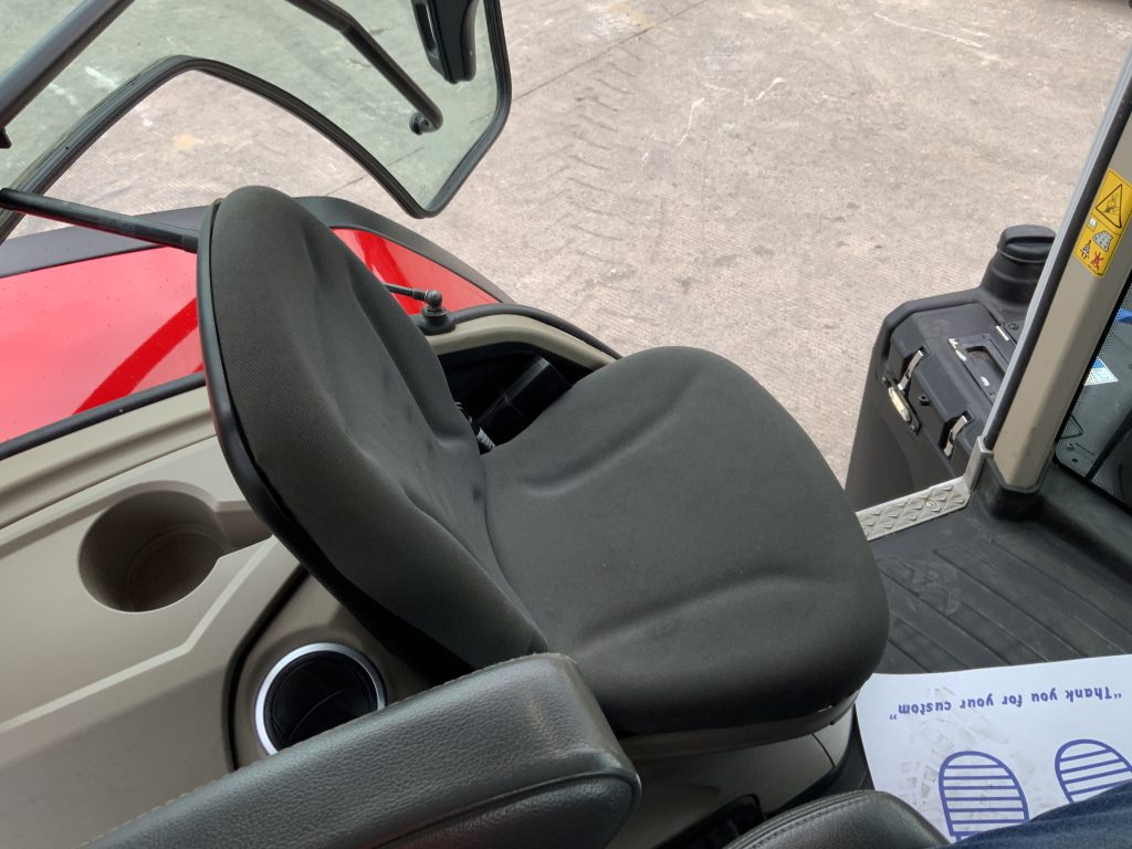 Massey Ferguson 8s.225 Dyna E Power Tractor (ST24558)