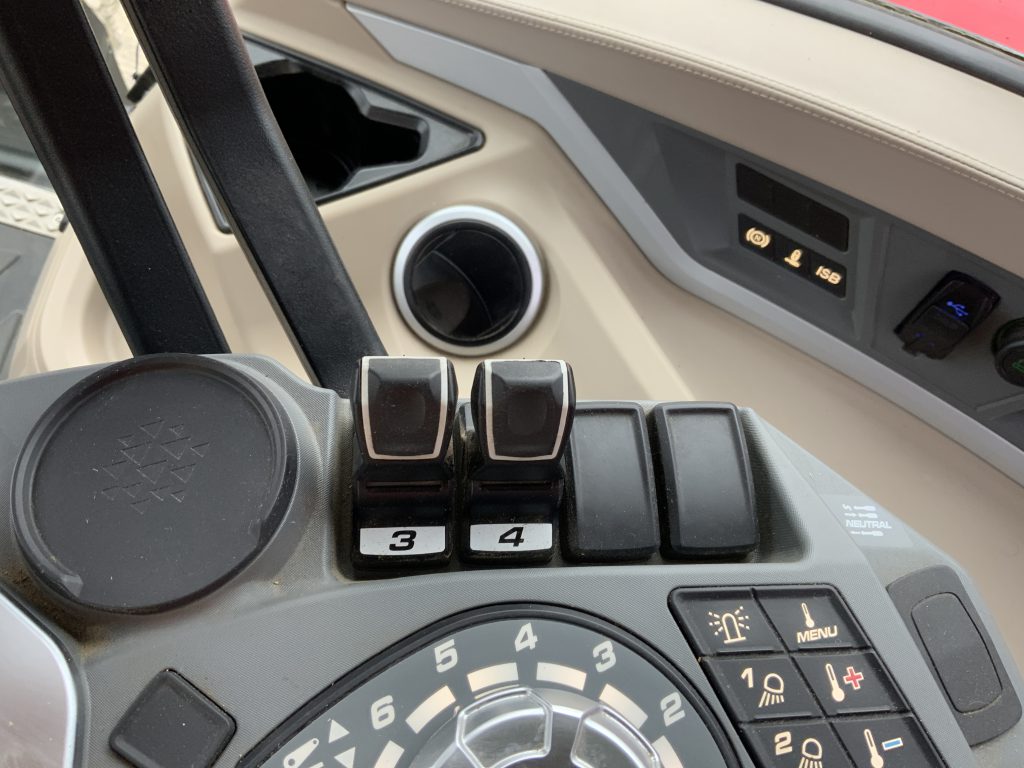 Massey Ferguson 8s.225 Dyna E Power Tractor (ST24558)