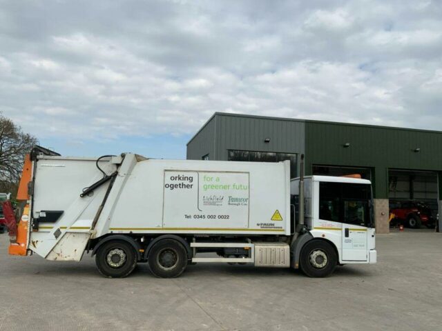 Mercedes Econic 2630 Refuse Truck (ST22884)