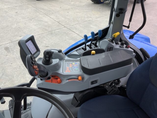 New Holland T6.180 Tractor (ST24599)