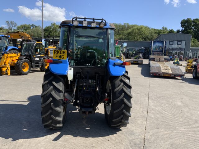 New Holland TD80D Tractor (ST23818)