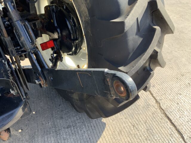 New Holland TD80D Tractor (ST23818)