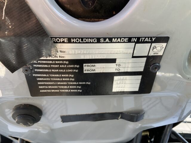 New Holland TD80D Tractor (ST23818)