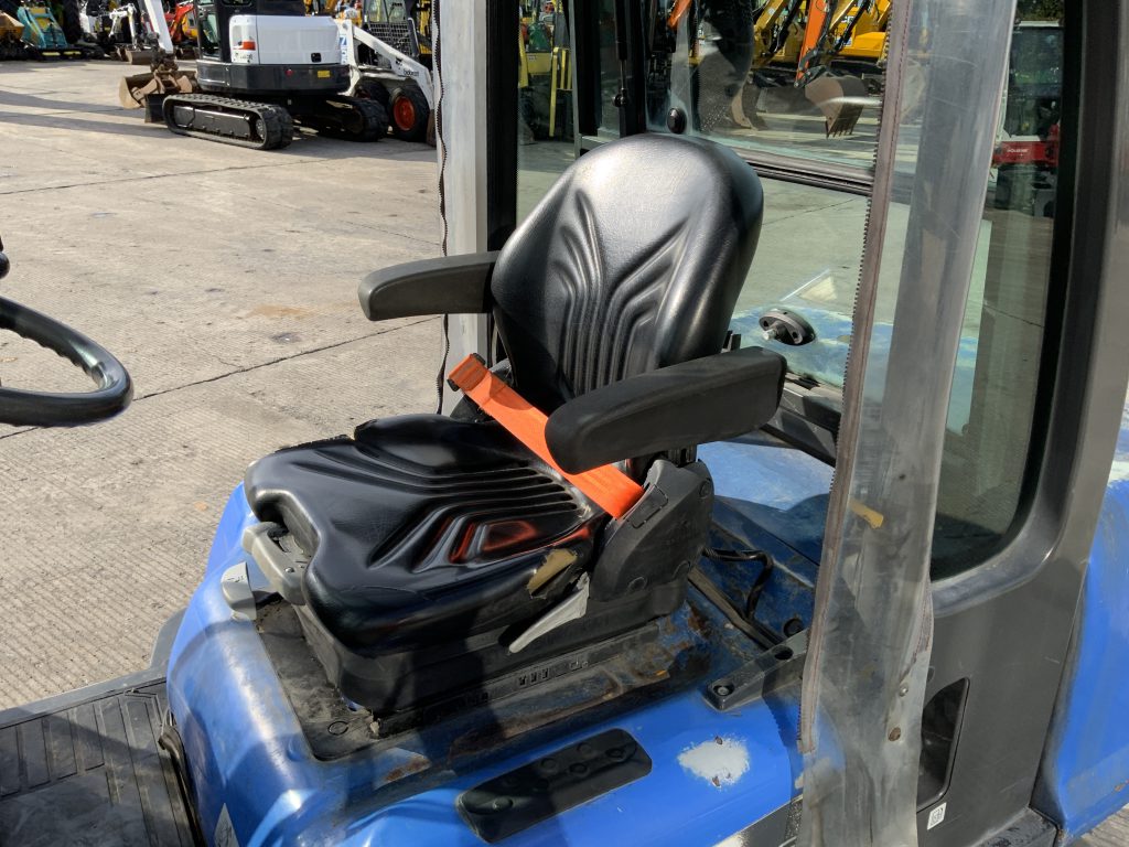 Nissan 30 Forklift (ST24877)