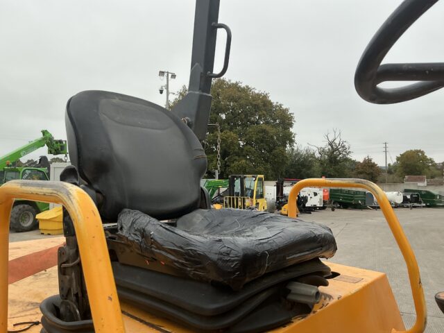 Thwaites 9 Tonne Straight Tip Dumper (ST24716)