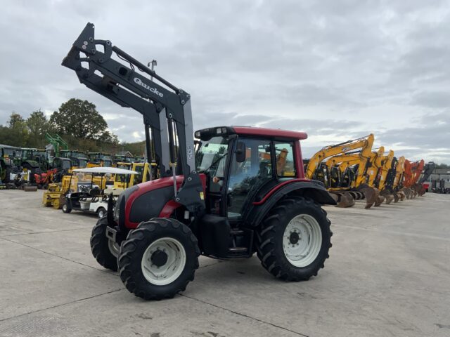 Valtra N92 Tractor (ST24838)