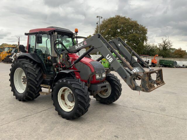 Valtra A93 Tractor (ST24382)