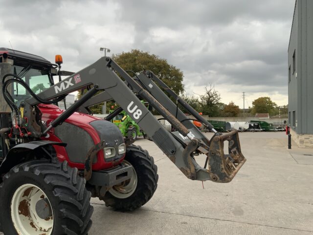 Valtra A93 Tractor (ST24382)