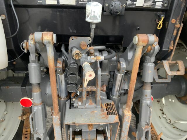 Valtra A93 Tractor (ST24382)