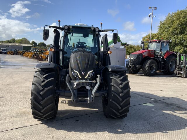 Valtra N175 Active Tractor (ST24335)
