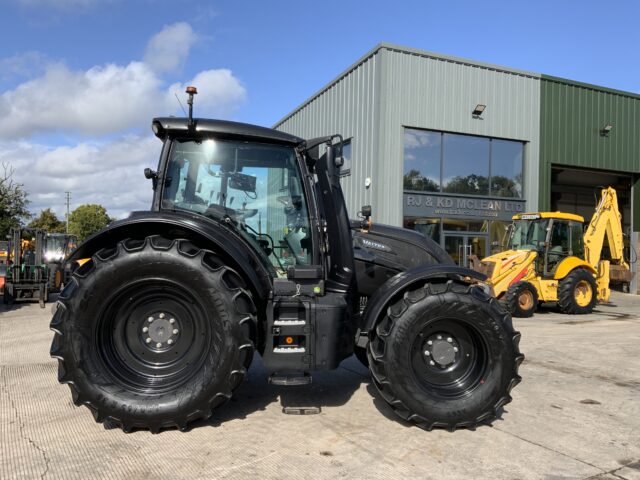 Valtra N175 Active Tractor (ST24335)