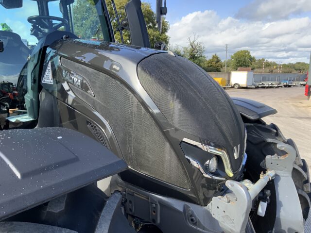 Valtra N175 Active Tractor (ST24335)