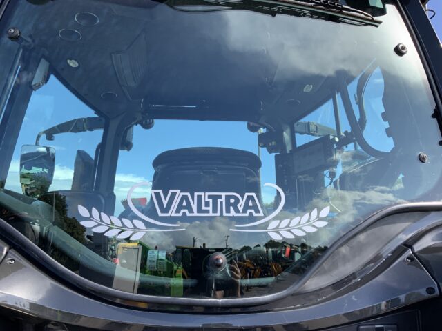Valtra N175 Active Tractor (ST24335)
