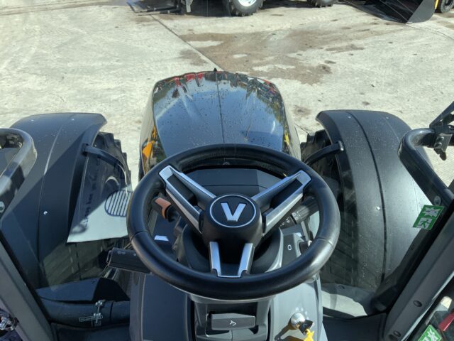 Valtra N175 Active Tractor (ST24335)