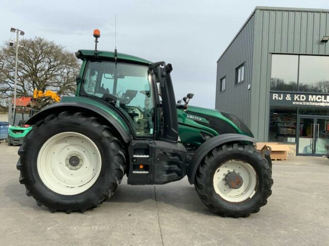 Valtra T214 Direct Tractor (ST22267)