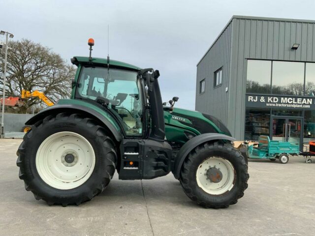 Valtra T214 Direct Tractor (ST22267)