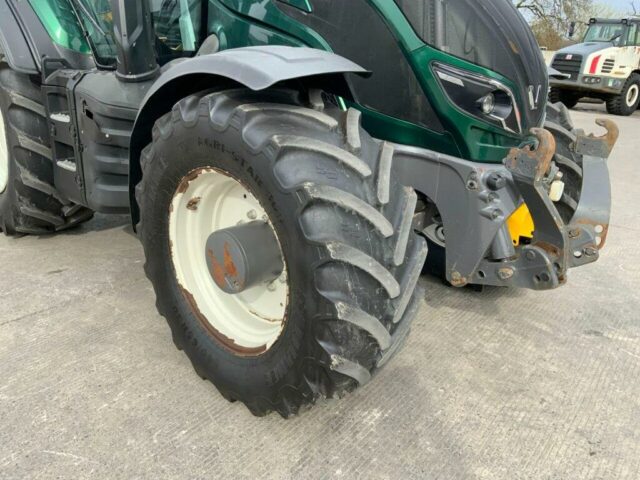 Valtra T214 Direct Tractor (ST22267)