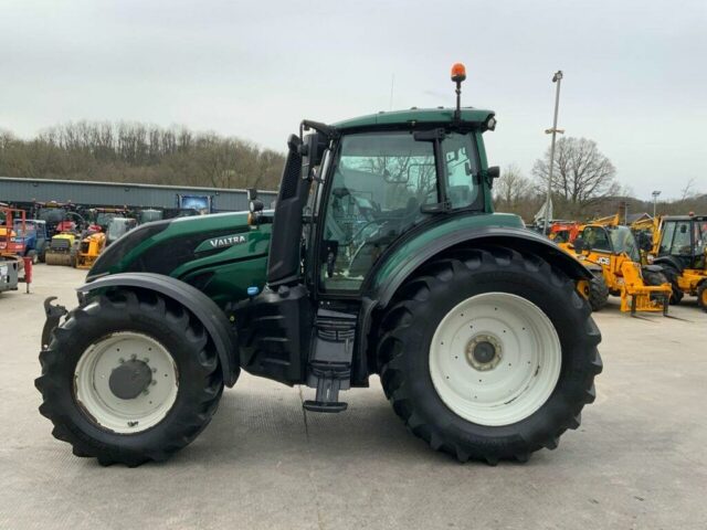 Valtra T214 Direct Tractor (ST22267)