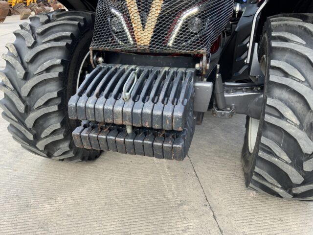 Valtra T235 ACTIVE Twin Track Reverse Drive