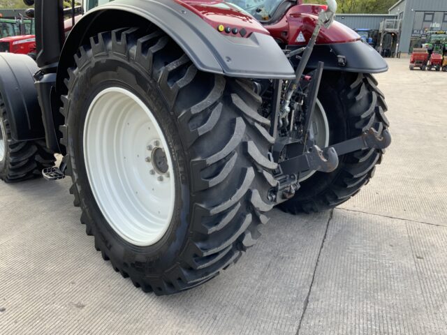 Valtra T235 ACTIVE Twin Track Reverse Drive