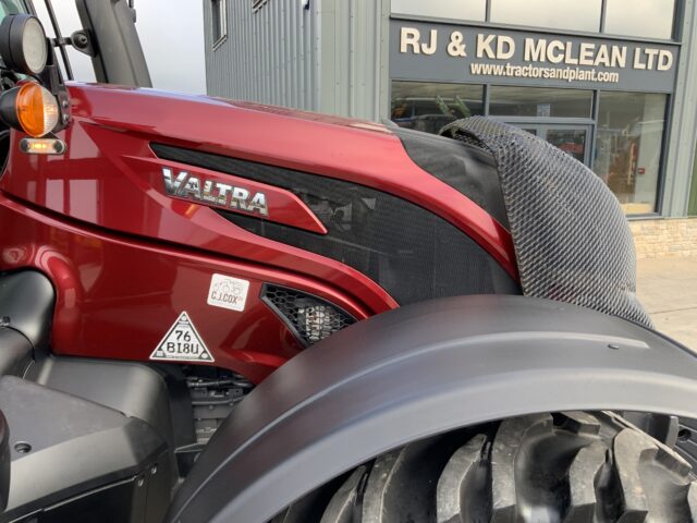 Valtra T235 ACTIVE Twin Track Reverse Drive