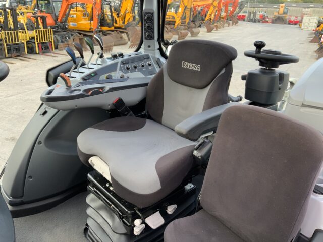 Valtra T235 ACTIVE Twin Track Reverse Drive