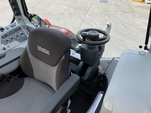 Valtra T235 ACTIVE Twin Track Reverse Drive