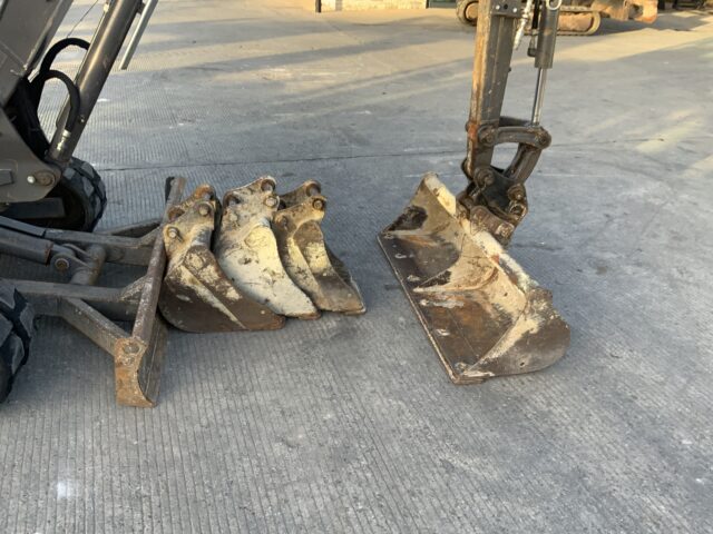 Volvo ECR25D Digger (ST24977)