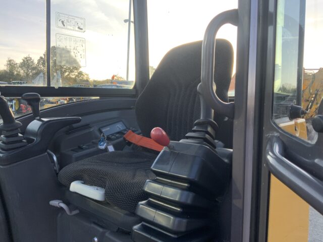 Volvo ECR25D Digger (ST24977)