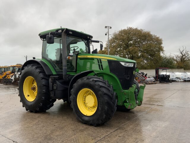 John Deere 7250R Tractor (ST24557)