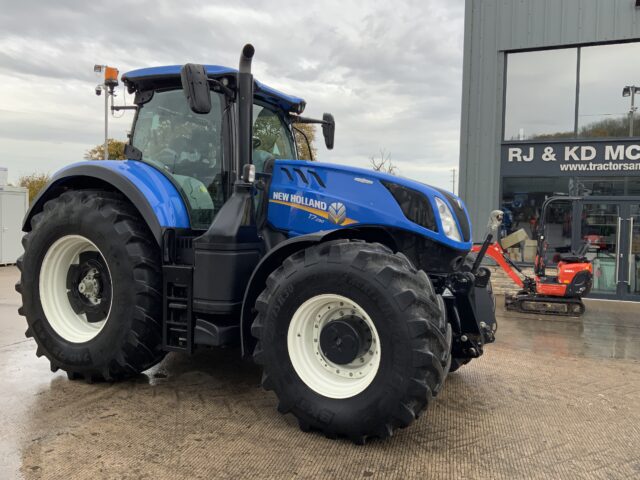 New Holland T7.290 Auto Command Tractor (ST25062)