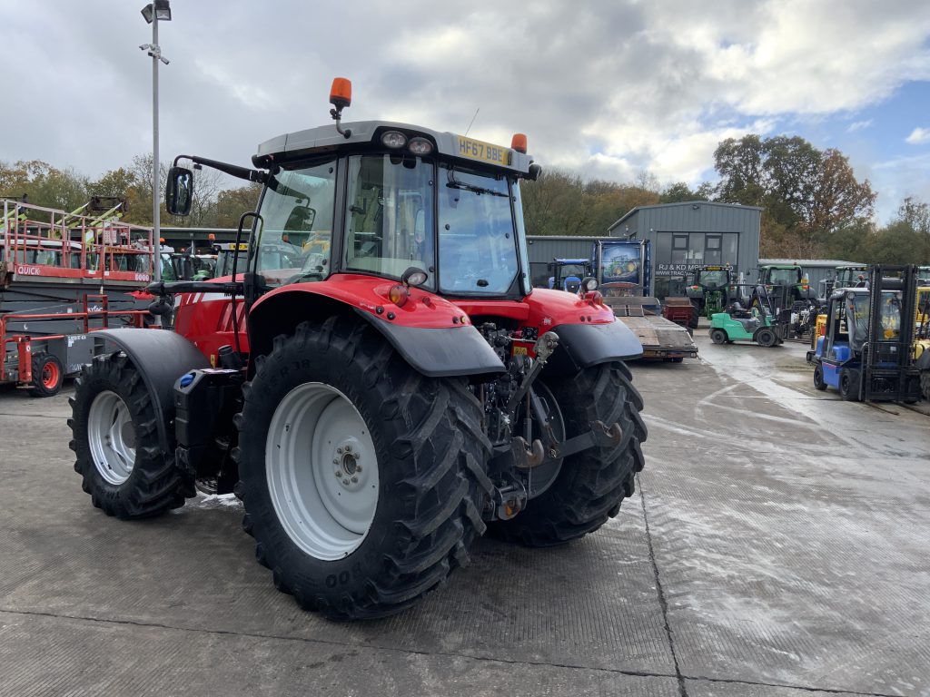 Massey Ferguson 6714S Dyna6 Tractor (ST24943)