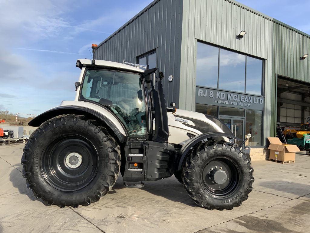 Valtra T195 Versu Unlimited Tractor (ST25161)