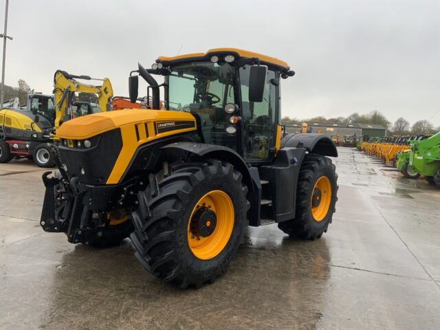 JCB 4220 Fastrac Tractor (ST24925)