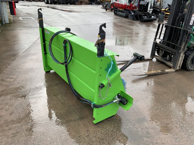 LWC 7Ft Bucket Brush Sweeper