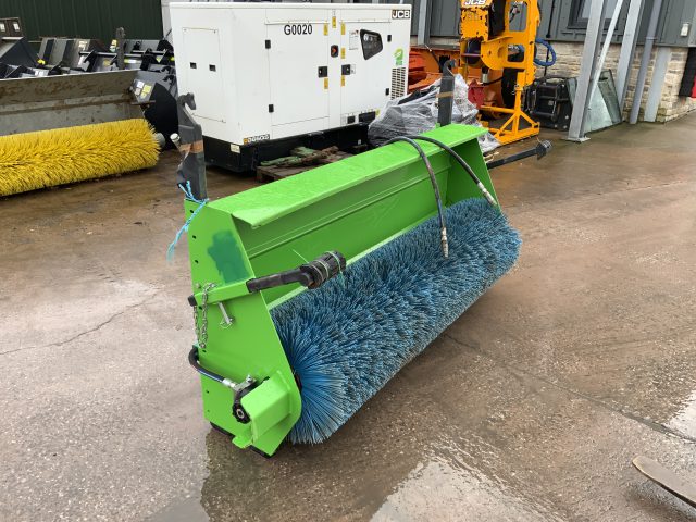 LWC 7Ft Bucket Brush Sweeper