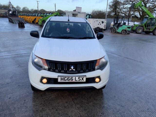 Mitsubishi L200 2.4 DI-D DC 4Life 4WD Euro 5 (s/s) 4dr