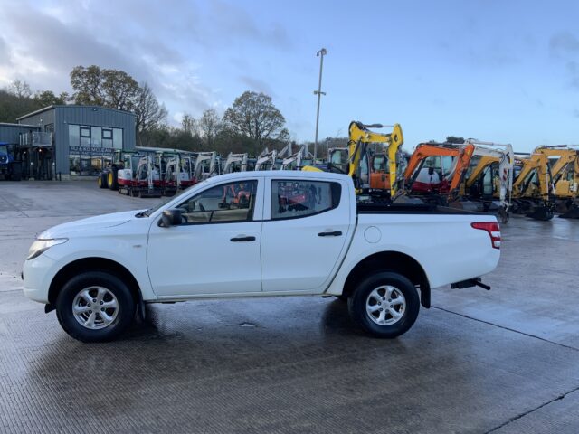 Mitsubishi L200 2.4 DI-D DC 4Life 4WD Euro 5 (s/s) 4dr