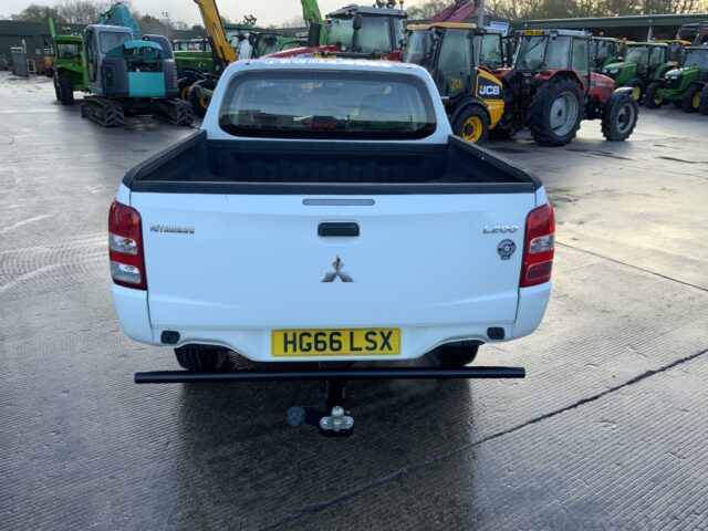 Mitsubishi L200 2.4 DI-D DC 4Life 4WD Euro 5 (s/s) 4dr