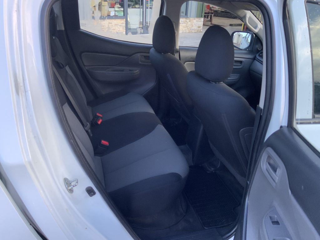 Mitsubishi L200 2.4 DI-D DC 4Life 4WD Euro 5 (s/s) 4dr