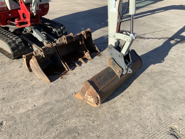 Takeuchi TB230 Digger (ST25110)