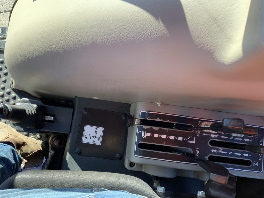 Tym T433 BackHoe & Loader Tractor (ST25115)