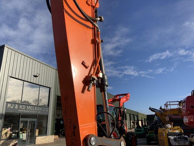 Doosan DX140 LC Digger (ST25163)