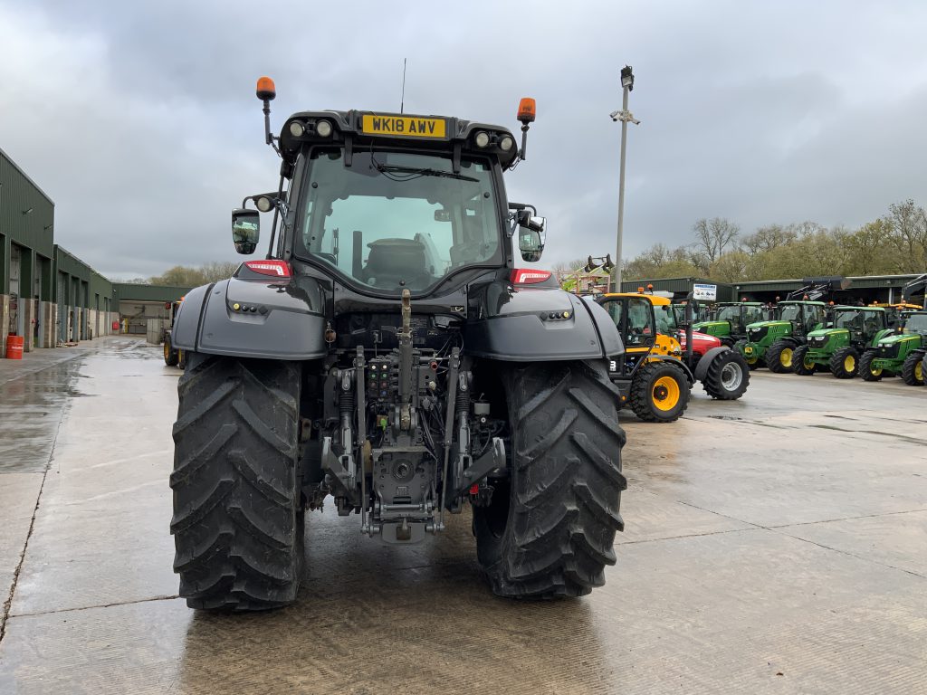 Valtra T174 Active Unlimited Tractor (ST25060)