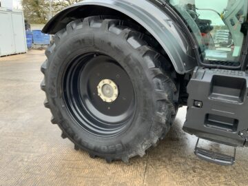 Valtra T174 Active Unlimited Tractor (ST25060)