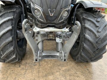 Valtra T174 Active Unlimited Tractor (ST25060)